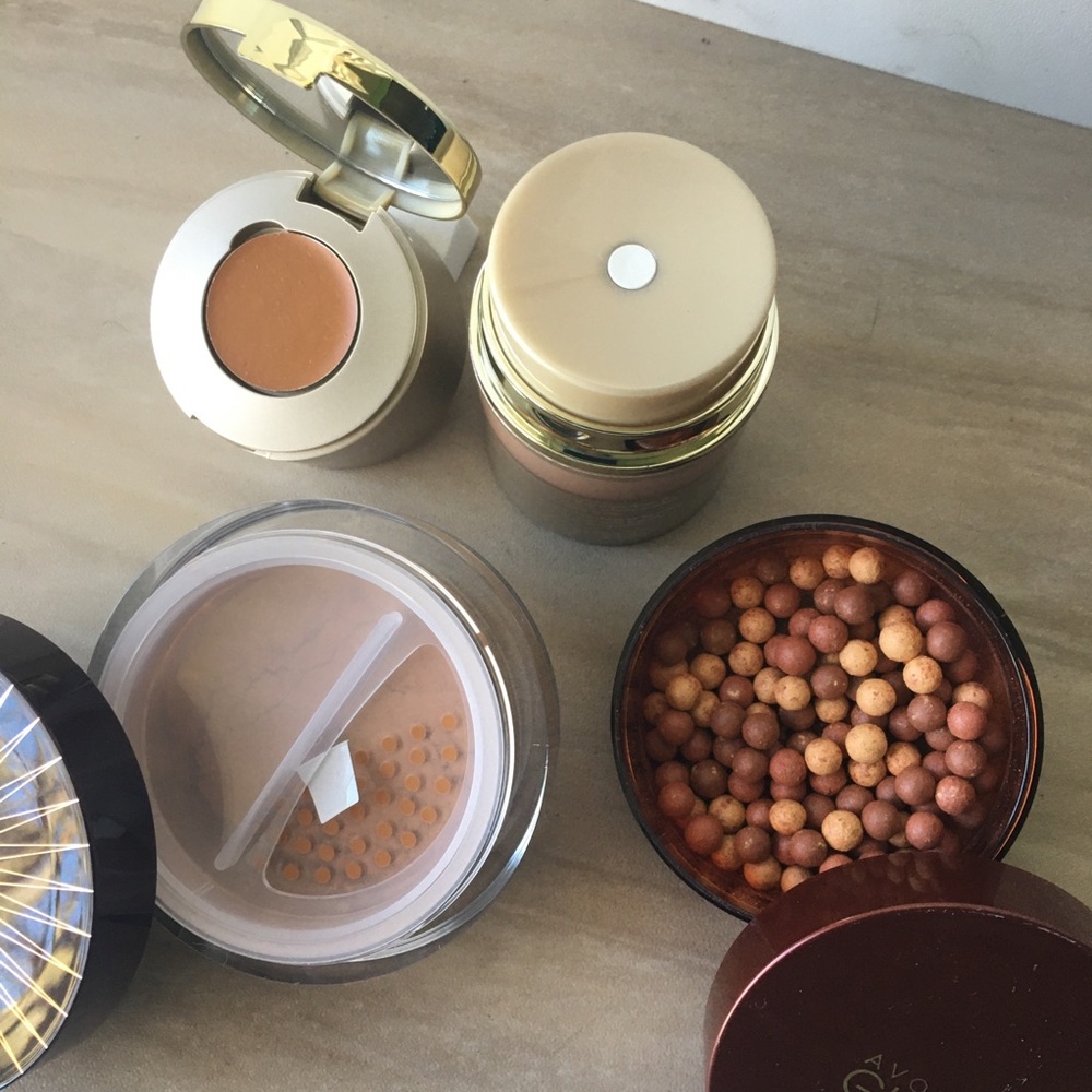 2 item- Charlotte Tilbury Magic powder + Stila Stay All Day foundation concealer